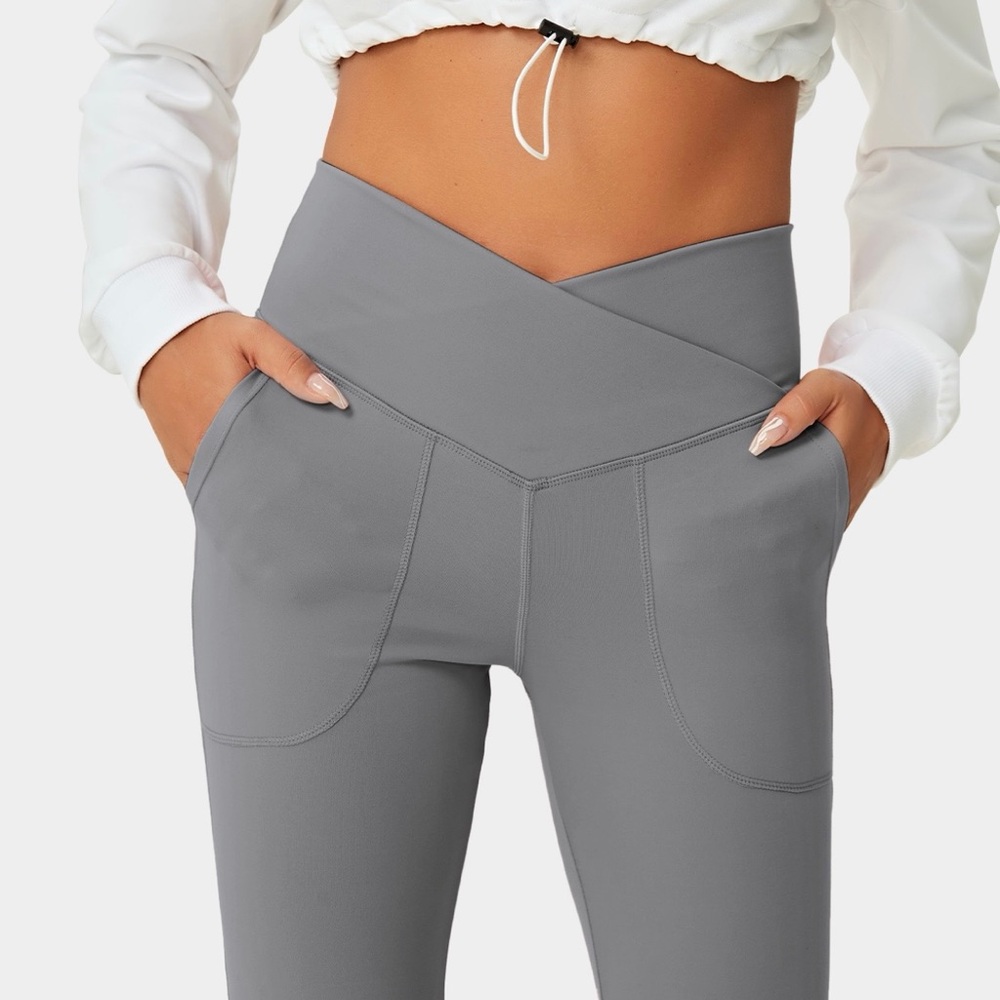 Halara Crossover Pocket Split Slit Hem, Flare Leggings, Size XS - Picture 6 of 8